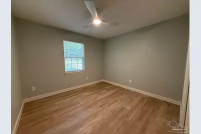420 Dolphin St, Gulf Breeze, FL 32561 - Photo 16