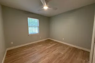 420 Dolphin St, Gulf Breeze, FL 32561 - Photo 16