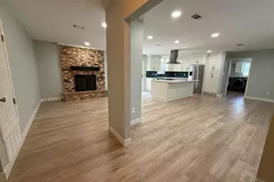 420 Dolphin St, Gulf Breeze, FL 32561 - Photo 4
