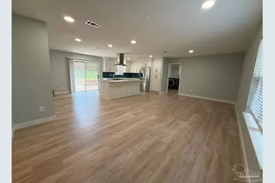 420 Dolphin St, Gulf Breeze, FL 32561 - Photo 6
