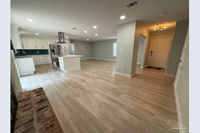 420 Dolphin St, Gulf Breeze, FL 32561 - Photo 12