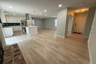 420 Dolphin St, Gulf Breeze, FL 32561 - Photo 12