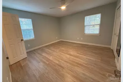 420 Dolphin St, Gulf Breeze, FL 32561 - Photo 18