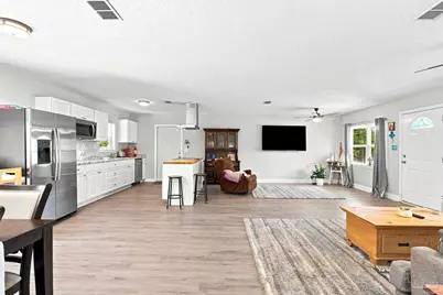 225 N Madison Dr, Pensacola, FL 32505 - Photo 10