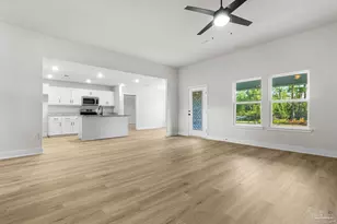 1875 Summer Pecan Dr, Cantonment, FL 32533 - Photo 4