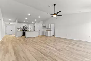 134 Pecan Cv Rd, Cantonment, FL 32533 - Photo 4