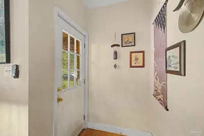 401 N Barcelona St, Pensacola, FL 32501 - Photo 8