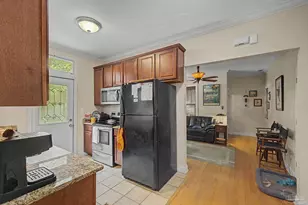 401 N Barcelona St, Pensacola, FL 32501 - Photo 12