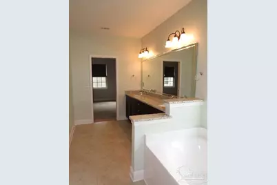 8701 Rush Ln, Pensacola, FL 32526 - Photo 28