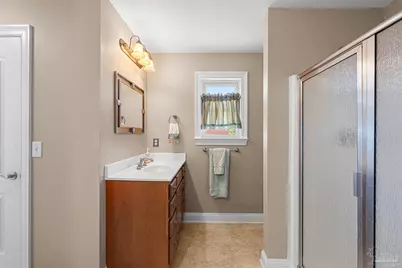 1002 Magnolia Ln, Gulf Breeze, FL 32563 - Photo 22