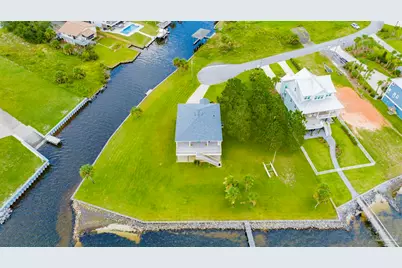 1002 Magnolia Ln, Gulf Breeze, FL 32563 - Photo 54
