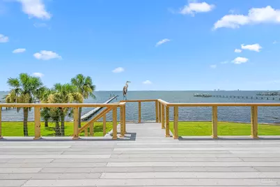 1002 Magnolia Ln, Gulf Breeze, FL 32563 - Photo 2
