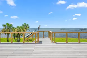1002 Magnolia Ln, Gulf Breeze, FL 32563 - Photo 2
