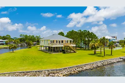 1002 Magnolia Ln, Gulf Breeze, FL 32563 - Photo 4
