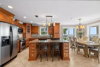 1002 Magnolia Ln, Gulf Breeze, FL 32563 - Photo 10