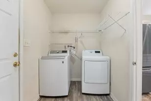 8111 4th St, Navarre, FL 32566 - Photo 18