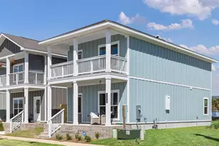 1370 W Zarragossa St, Pensacola, FL 32502 - Photo 2