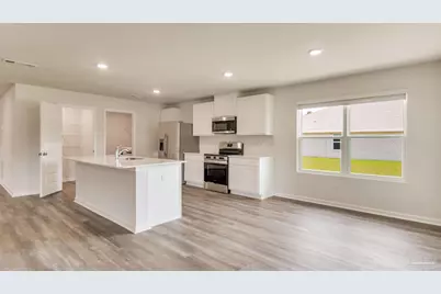 4988 Gaineswood Dr, Milton, FL 32583 - Photo 2