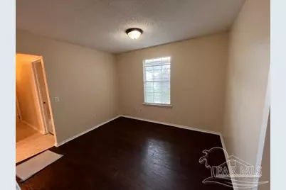 5563 Chantilly Cir, Milton, FL 32583 - Photo 8