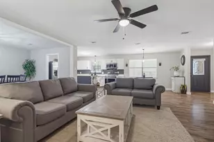 5905 Stephanie Dr, Milton, FL 32570 - Photo 8