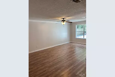 3111 Leesburg Sq, Pensacola, FL 32504 - Photo 6
