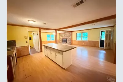 7701 Mobile Hwy, Pensacola, FL 32526 - Photo 12