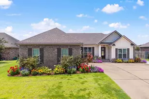 2437 Okatie Ln, Cantonment, FL 32533 - Photo 2