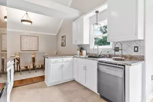6436 Garden Dr, Gulf Breeze, FL 32563 - Photo 2