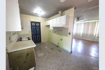 820 Montclair Rd, Pensacola, FL 32505 - Photo 14