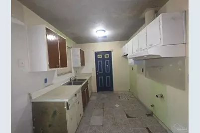 820 Montclair Rd, Pensacola, FL 32505 - Photo 16