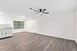 911 Jacks Branch Rd, Cantonment, FL 32533 - Photo 8