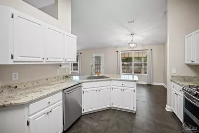 107 Bosque Ct, Cantonment, FL 32533 - Photo 6