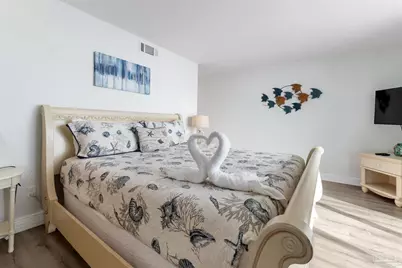 1200 Ft Pickens Rd #13B, Pensacola Beach, FL 32561 - Photo 16