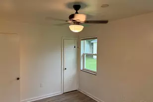 107 Holmes Dr, Pensacola, FL 32507 - Photo 6