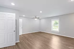 11560 Mobile Hwy, Pensacola, FL 32526 - Photo 30