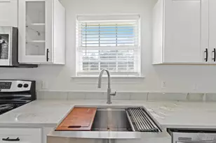 11560 Mobile Hwy, Pensacola, FL 32526 - Photo 14