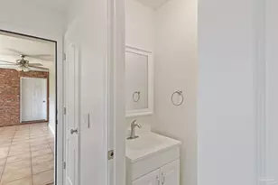 11560 Mobile Hwy, Pensacola, FL 32526 - Photo 20