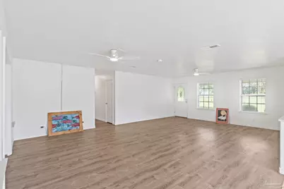11560 Mobile Hwy, Pensacola, FL 32526 - Photo 10