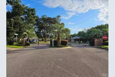 3881 Throne Ct, Milton, FL 32583 - Photo 18