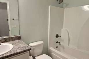 3881 Throne Ct, Milton, FL 32583 - Photo 12