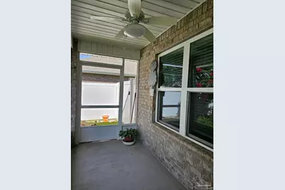 3881 Throne Ct, Milton, FL 32583 - Photo 4