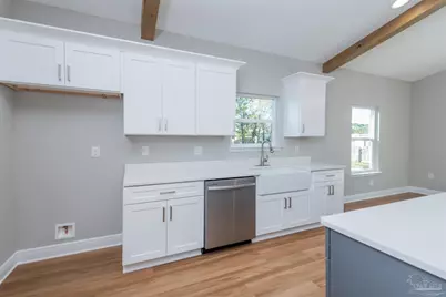 8318 Vickie St, Pensacola, FL 32514 - Photo 8