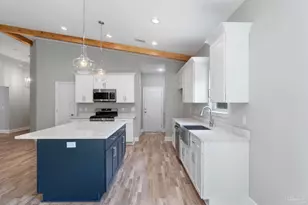 8310 Vickie St, Pensacola, FL 32514 - Photo 2