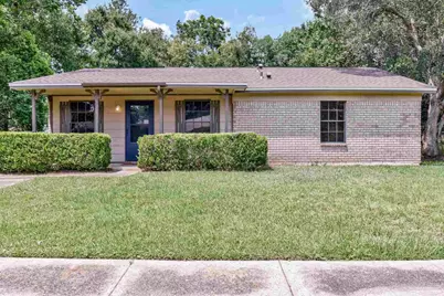 7952 Dartmoor Cir, Pensacola, FL 32514 - Photo 1