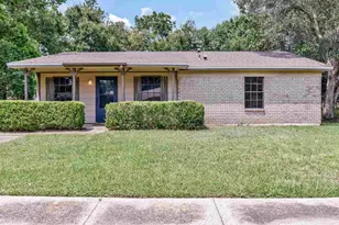 7952 Dartmoor Cir, Pensacola, FL 32514 - Photo 1