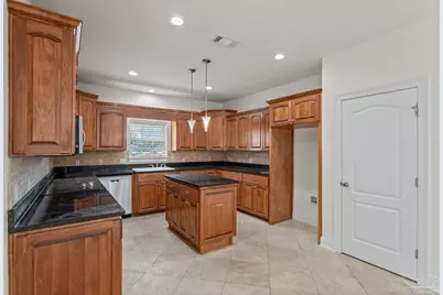 1732 Magnolia Harbor Dr, Navarre, FL 32566 - Photo 18