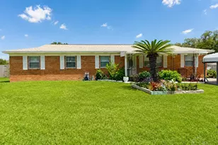 7120 Pennington Dr, Pensacola, FL 32526 - Photo 1