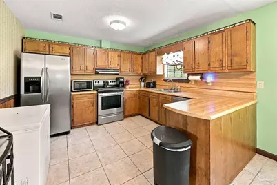 8765 Bowman Ave, Pensacola, FL 32534 - Photo 4