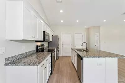2475 Houston Cir, Gulf Breeze, FL 32563 - Photo 10