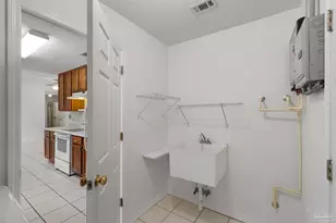 8197 Verdura St, Navarre, FL 32566 - Photo 14